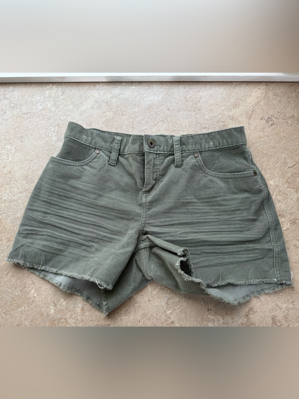 Carve Designs Green Oahu Corduroy Shorts, Size 4